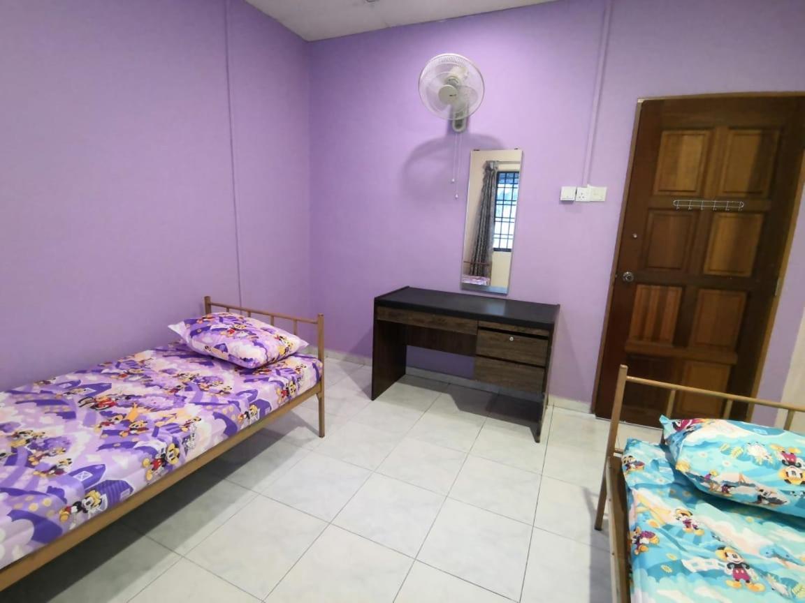 Cosy Homestay Ulu Tiram Ngoại thất bức ảnh